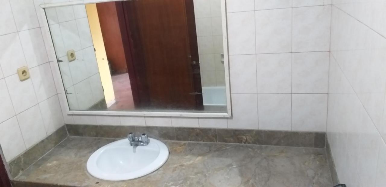 Intan Hotel Пурвакарта Экстерьер фото